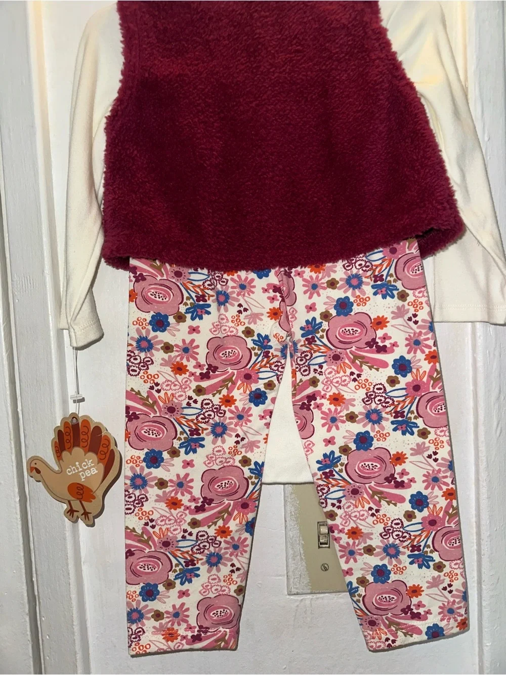 chick pea Burgundy Faux-Fur Bow Hair Clip